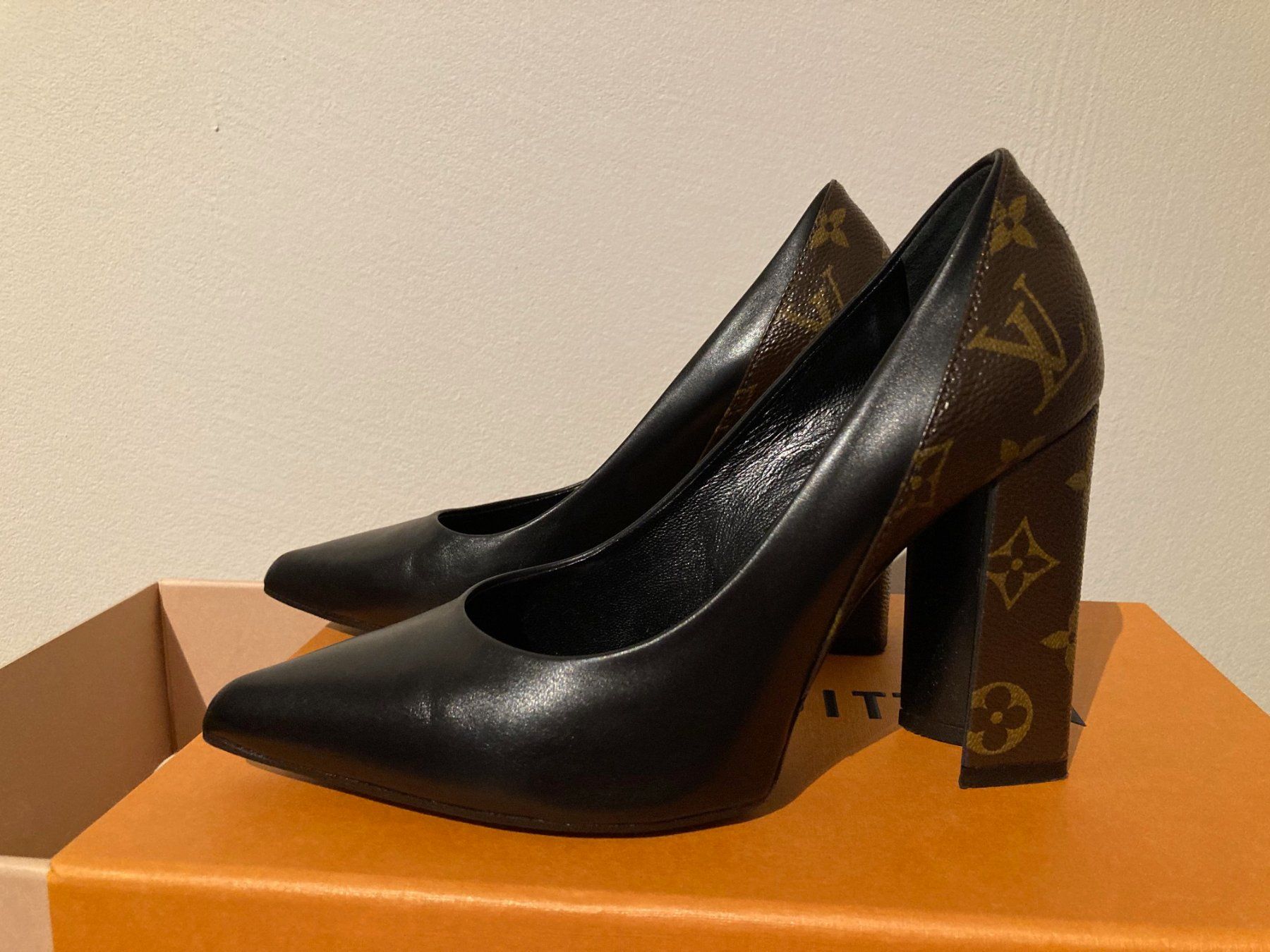 Louis Vuitton Scarpe da donna: Louis Vuitton Pumps Matchmake Grösse 38 Original – Usato da Bertschikon Gossau venduto da Phermes