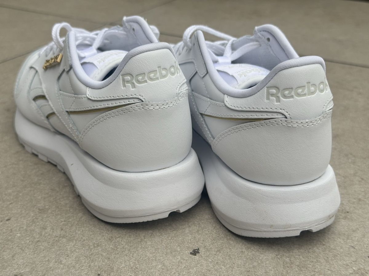 Reebok Scarpe da donna: Weisse Reebok Classics Sneakers, Grösse 38 – Usato da Stansstad venduto da ck1386 4
