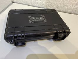 Gurkha Portabler Humidor, mit 2 Sicherungslaschen, Fabrikneu