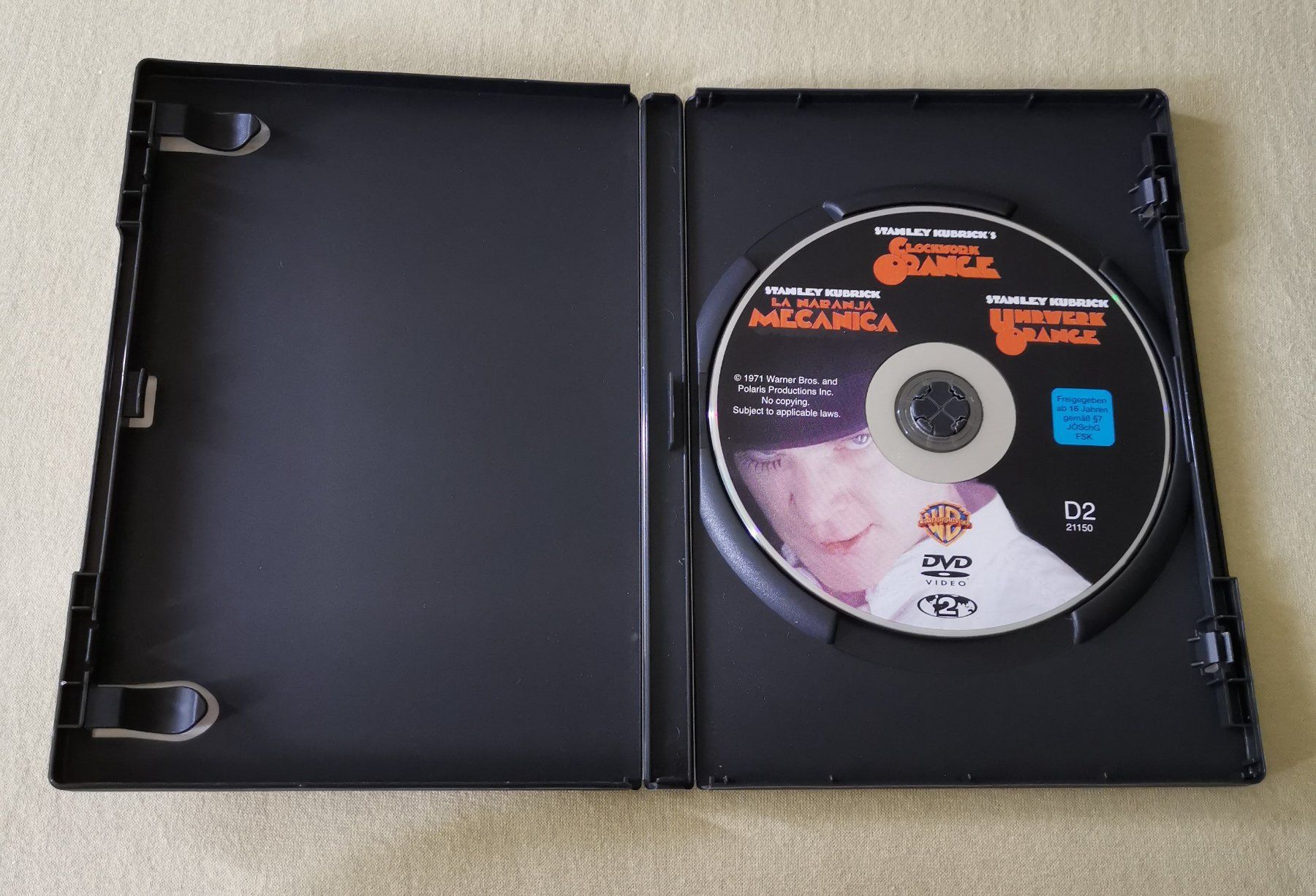 Alle DVDs: DVD Uhrwerk Orange - Malcolm McDowell, Patrick Magee – Gebraucht aus Mönchaltorf von hiukset 2
