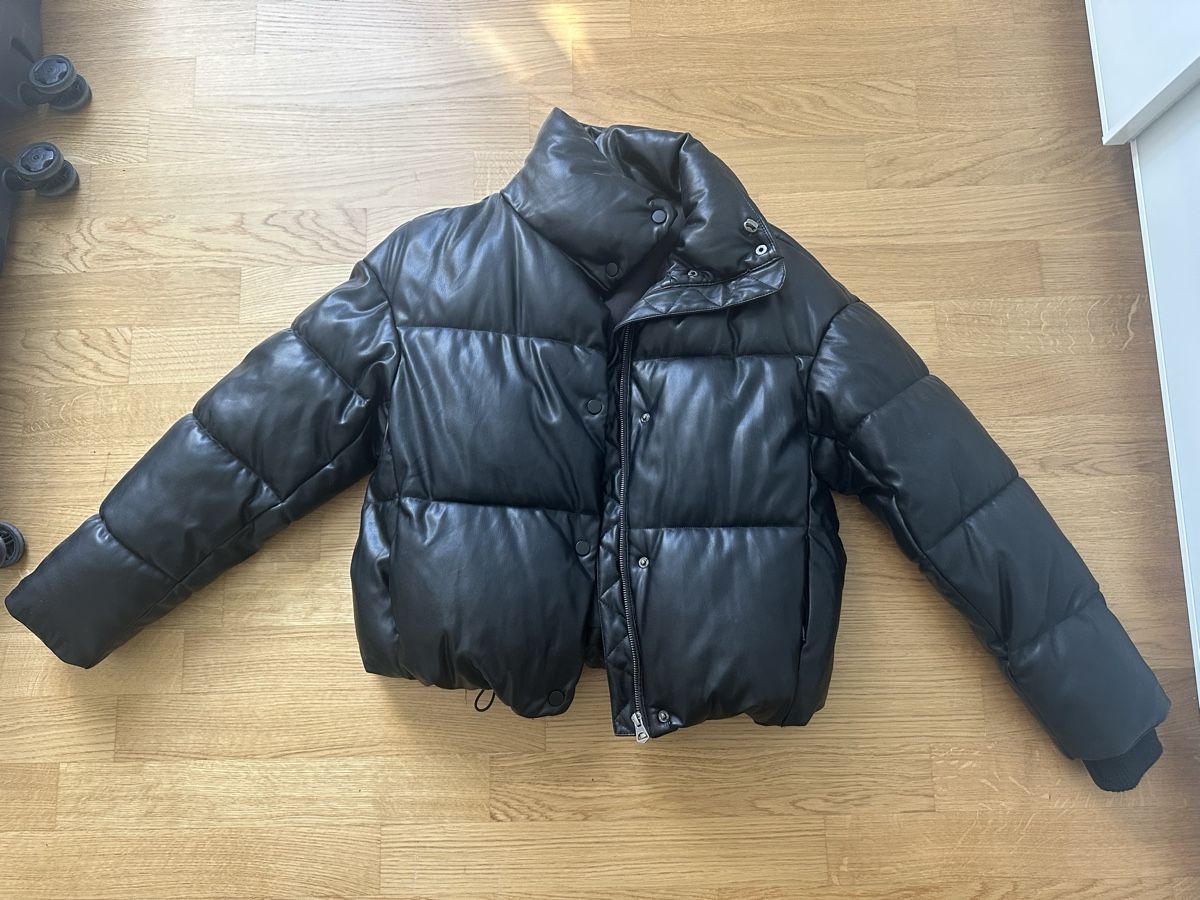 Zara Jacken: Zara Bomberjacke  – Gebraucht aus Zürich von nou_kx9g