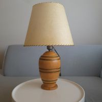 1930-1940er Jahren / Art-déco-Lampe aus gedrechseltem Holz
