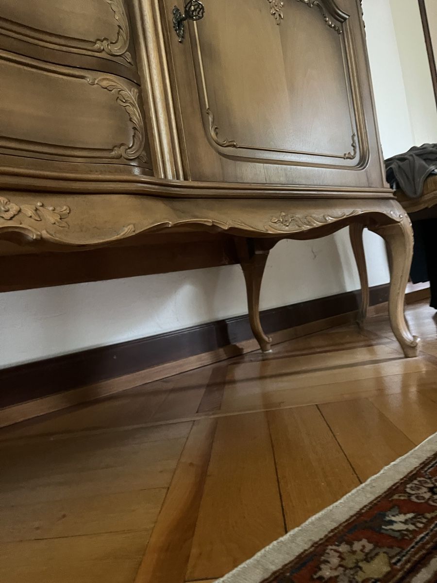 Credenze: Schönes Buffett im Louis XV Stil – Usato da Solothurn venduto da Bobesch08 2