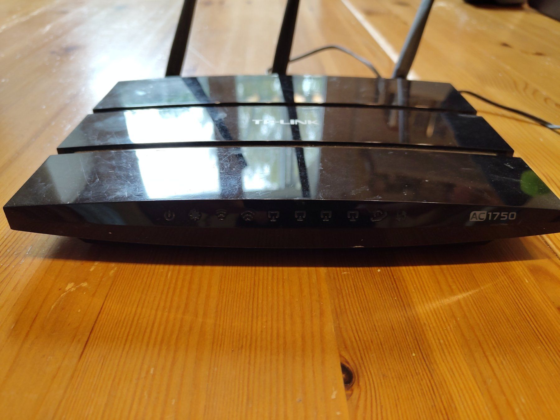TP-Link Modems & Router: TP-Link Archer C7 V2 – Gebraucht aus Penthaz von ear_67j2 1
