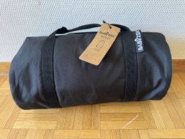 BABYZEN YOYO footmuff black new with tags