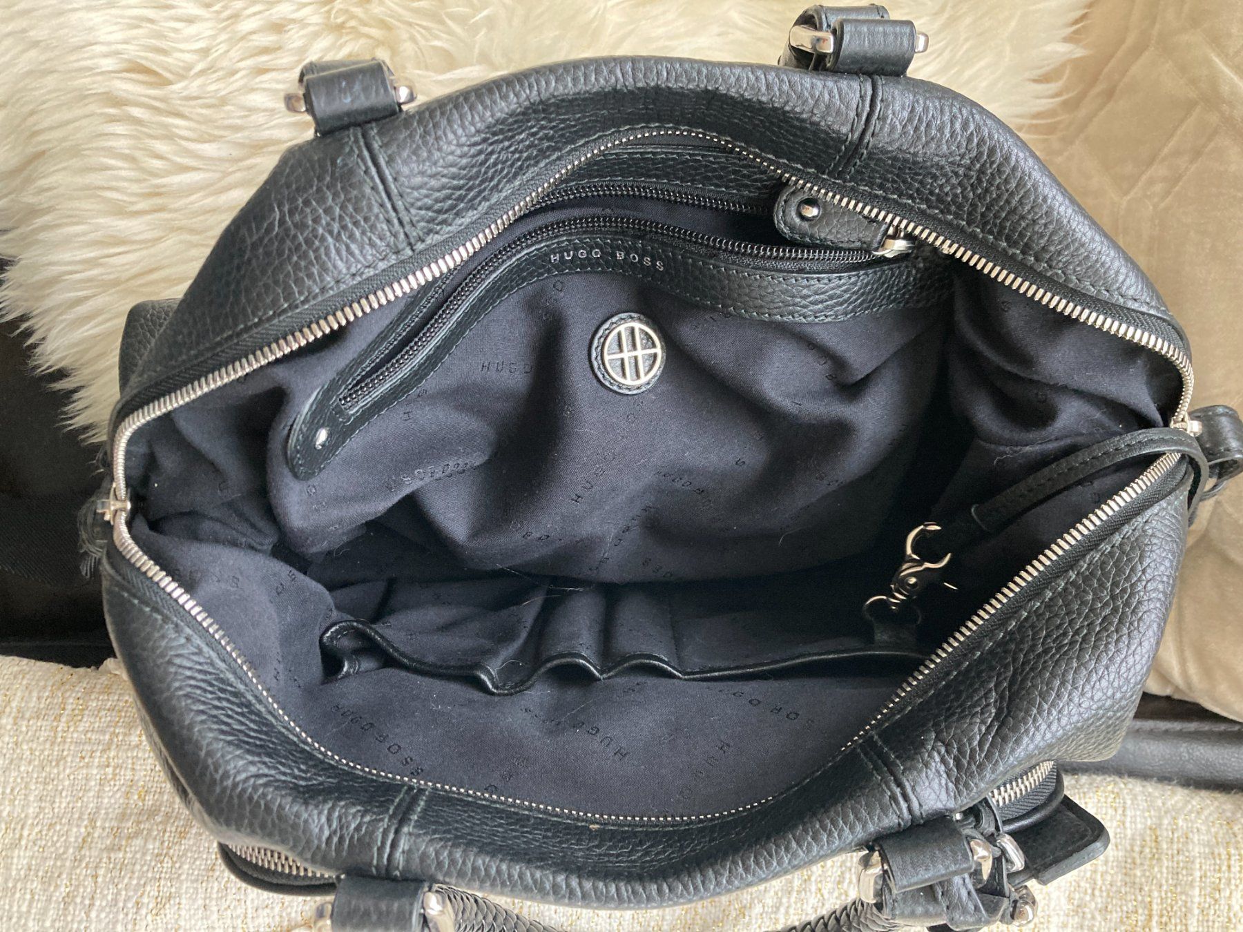Hugo Boss Borse da donna: Hugo Boss Handtasche – Usato da Pfäffikon SZ venduto da Opus 2