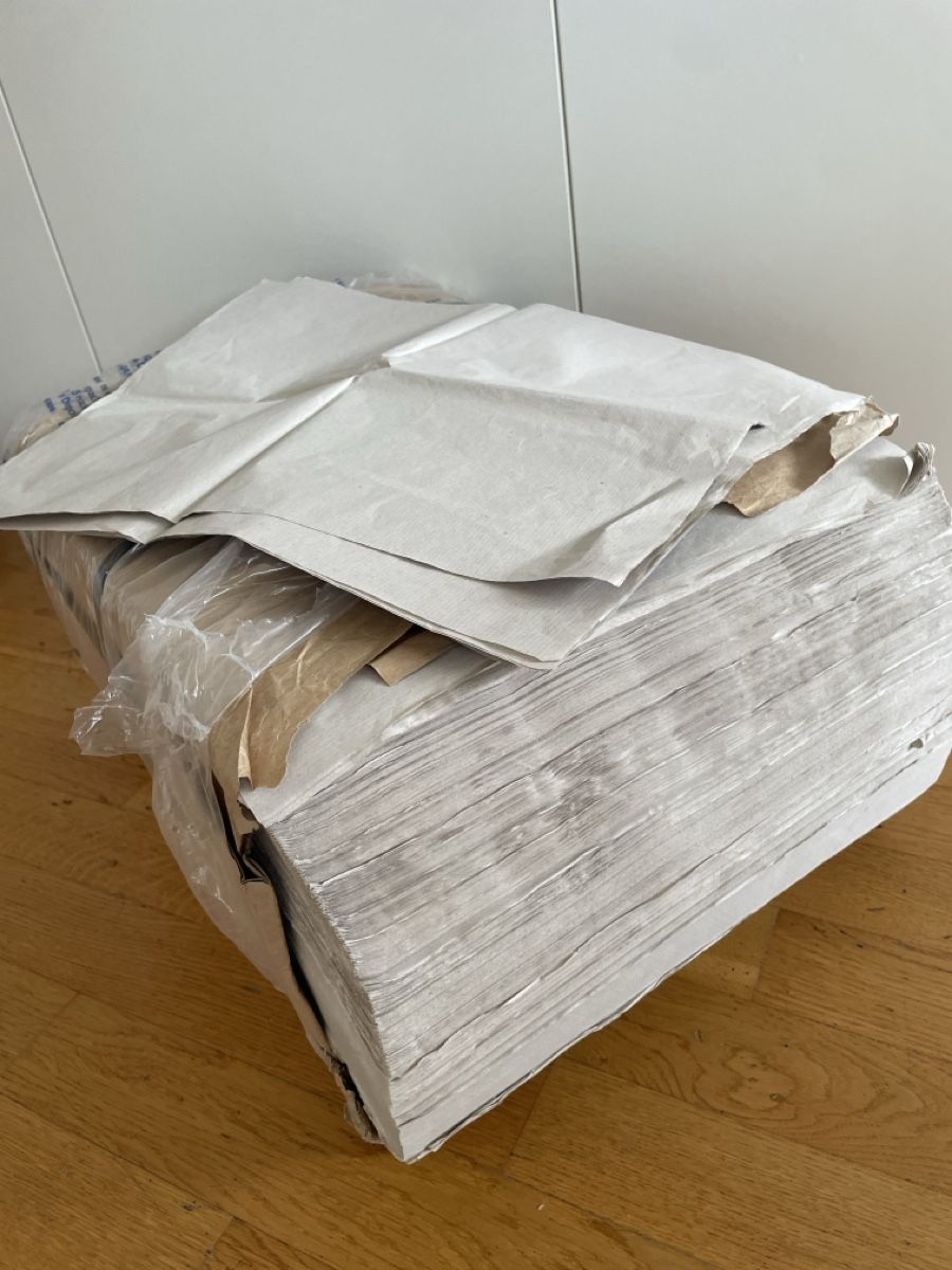 Carta: Seidenpapier grau  – Nuovo (secondo la descrizione) da Dietwil venduto da Josy44 1
