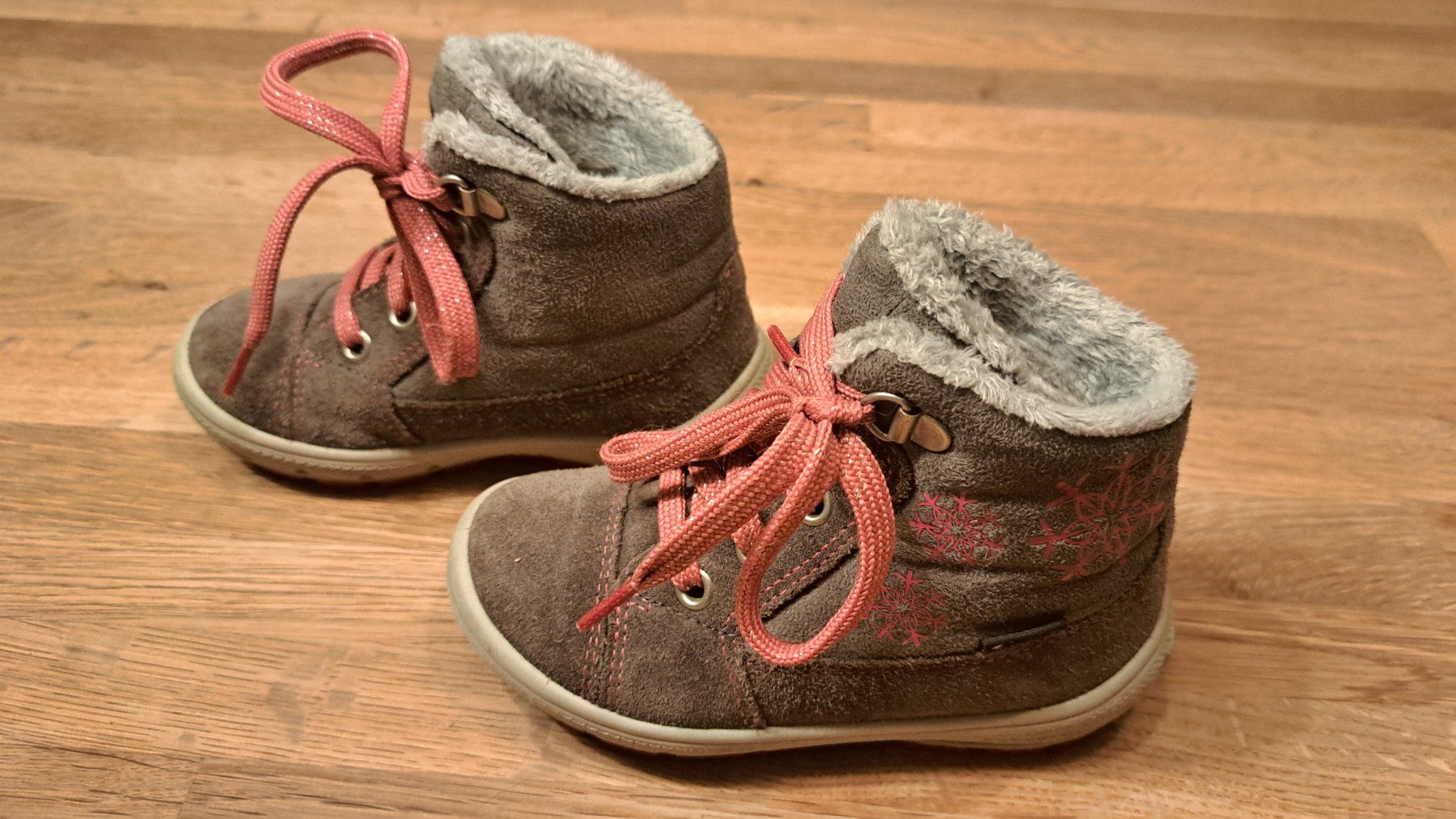 Superfit Schuhe für Jungen: Winterschuhe Superfit, Grösse 24 – Gebraucht aus Langenthal von T.L. 1