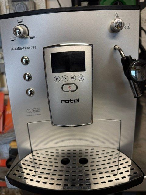 Rotel Macchine per caffè & Macchine per espresso: Machine a café automatique Rotel Aromatica – Usato da Evilard venduto da sobadosa 1