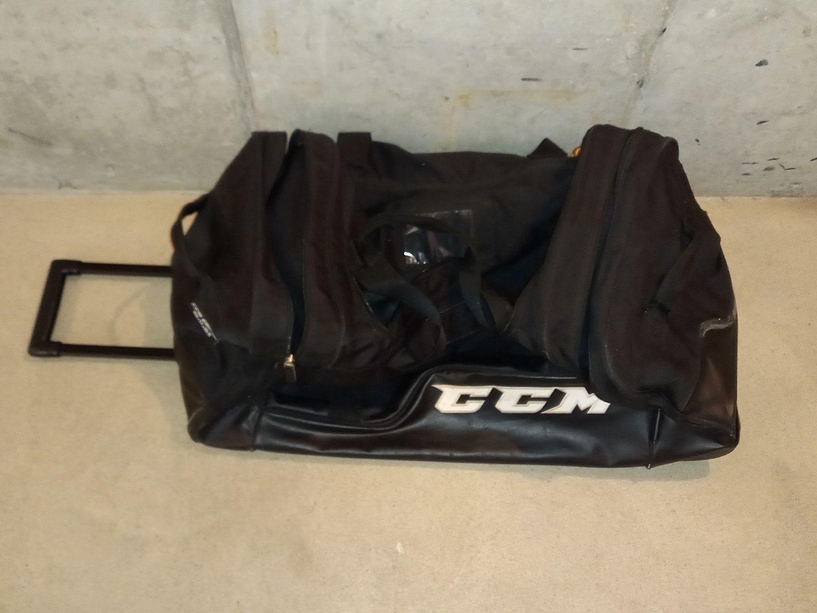 Ccm Kindertaschen: Eishockeytasche CCM – Gebraucht aus Niederteufen von asaniel