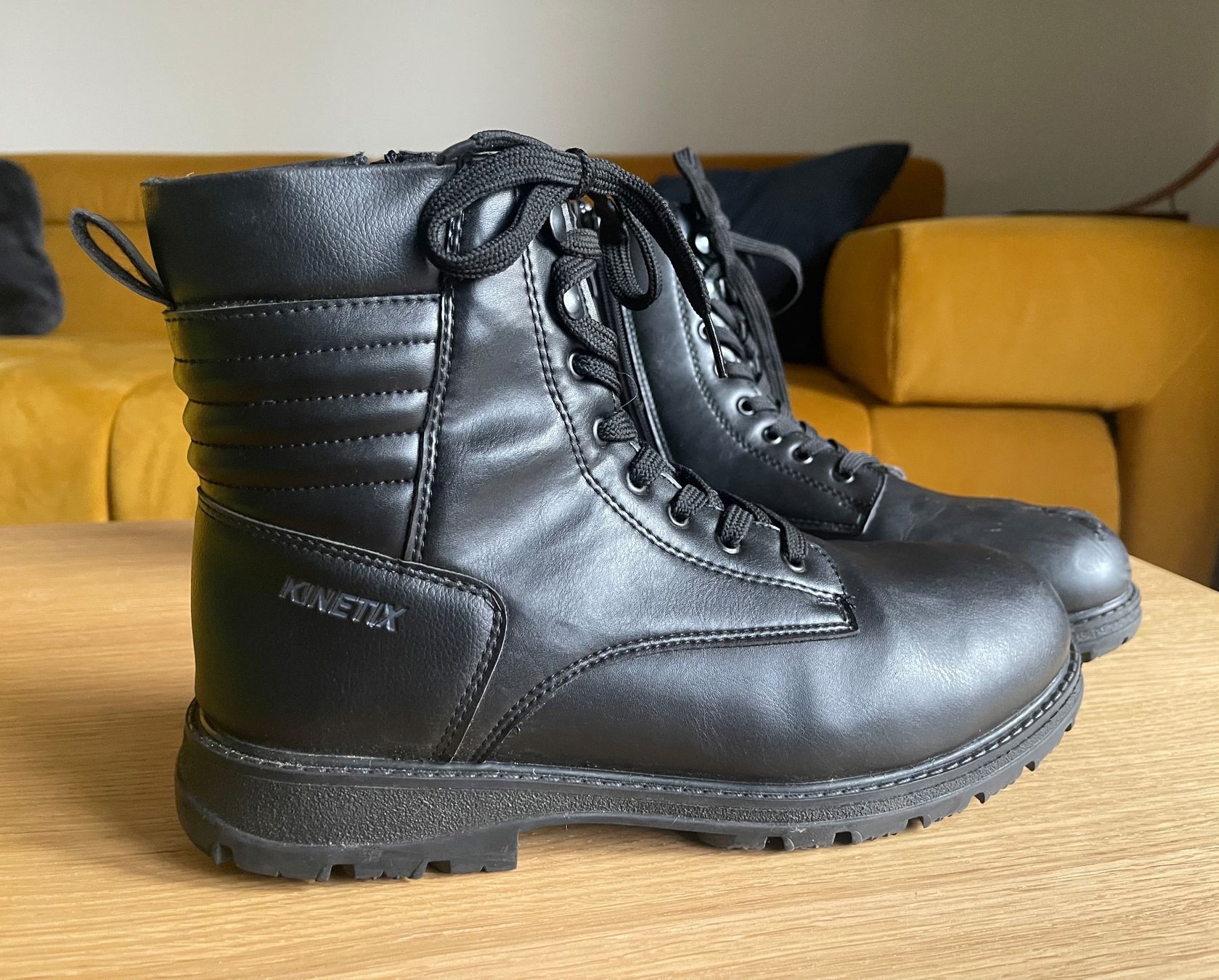 Scarpe da uomo: Kinetix Boots schwarz, Gr. 44 – Usato da Oberwil BL venduto da jul_2j9t 1