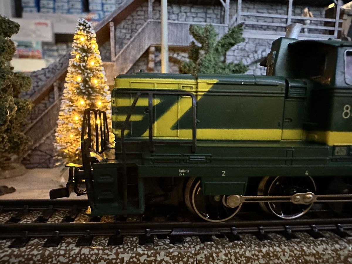 Märklin Modelleisenbahnen: Märklin 3149 SNCB BR 8024 FSR – Gebraucht aus Lupsingen von New-Haven 1