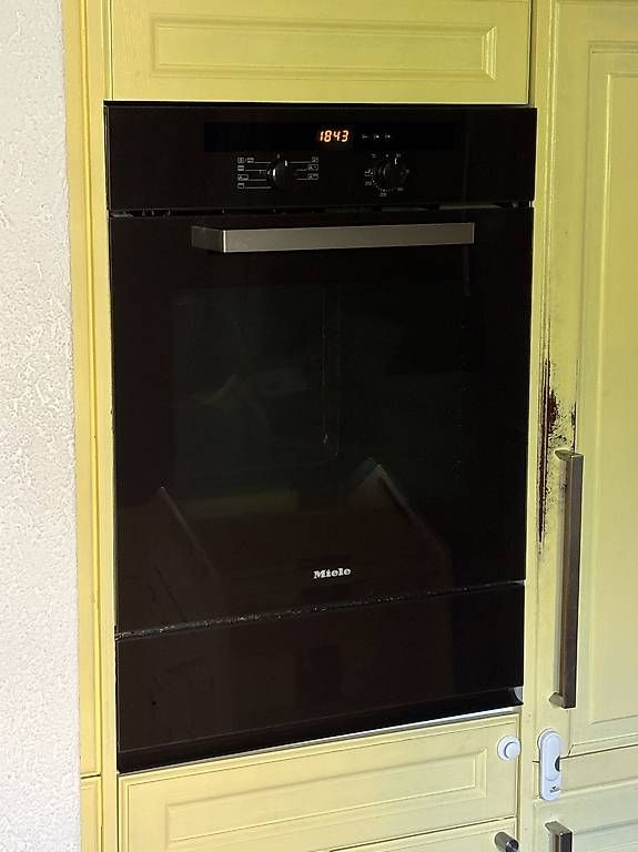 Fours: Backofen Miele – D'occasion à Küssnacht am Rigi par fab_y7dh