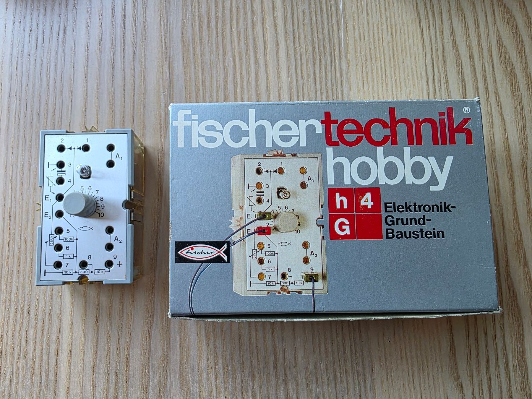 Fischer Kit di costruzioni: Fischertechnik Fischer Technik Grundbaustein Silberling – Usato da Stein SG venduto da nxr_vzv9 1