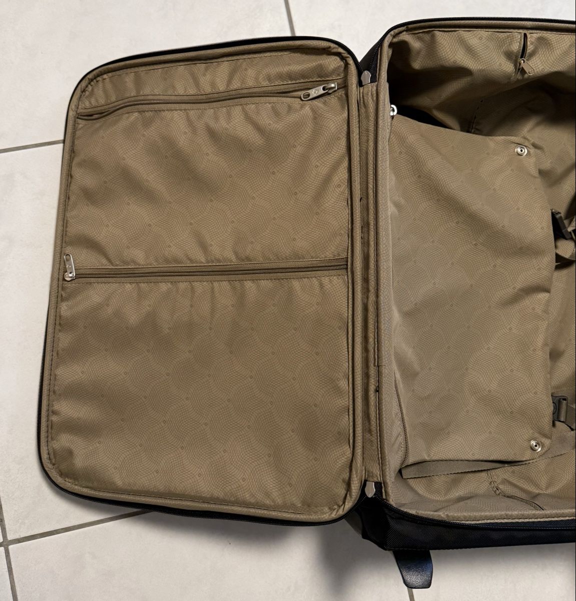 Samsonite Reisekoffer: Samsonite Handgepäck Koffer – Gebraucht aus Niedergösgen von Blacksun 7