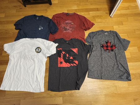 T-Shirt Paket L (Marken-Mix) Volcom, DC & more – Ab 1.-!