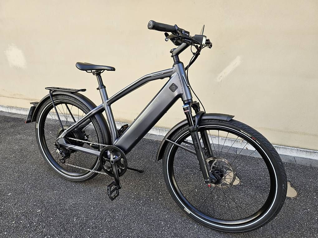 Stromer Biciclette: Stromer ST1 Darkgrey, NEUER Gold-Akku 814wh – Usato da Burgdorf venduto da Greenmelek