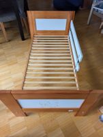 Baby- & Kinderbett & Matratze mit zwei liegeseiten