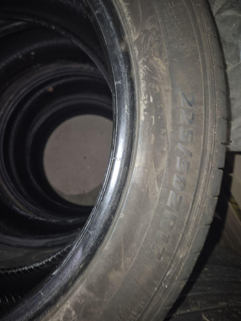 Pneumatici & Ruote complete: Pneu 225/50/R17 Continental – Usato da Grosshöchstetten venduto da car_lg2b 1