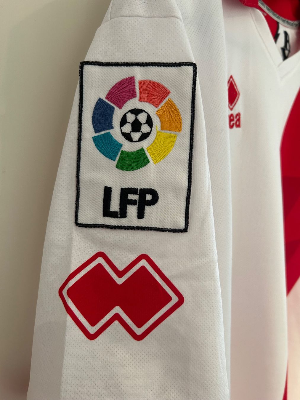 Leibchen & Hosen: Rayo Vallecano Trikot 2013/14 Grösse XL – Gebraucht aus Schaffhausen von raphael_95 1