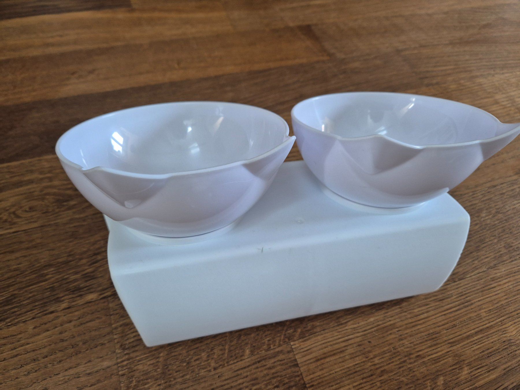 Mangimi: Cat  food bowl – Usato da Zürich venduto da monadiederich 2