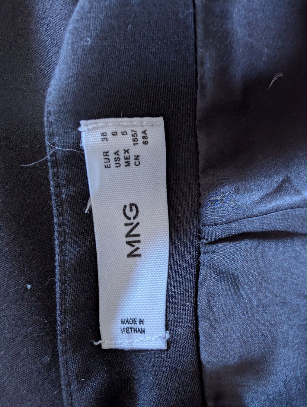 Mango Röcke: mango Black Pencil Skirt, Size 36 – Gebraucht aus Zürich von morgannpz 2