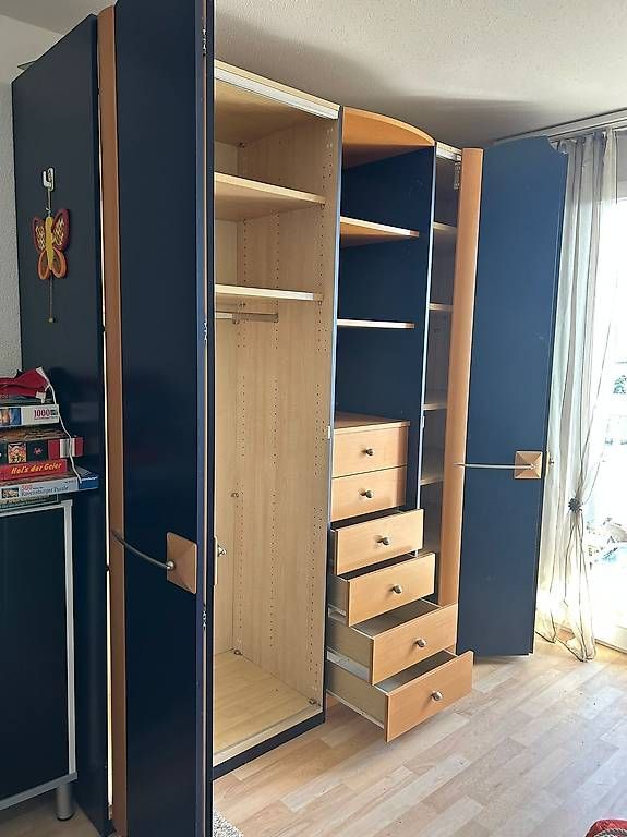 Armadi: Schrank blau – Usato da Bern venduto da Martinfuchs 2
