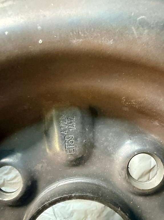 Cerchioni: Peugeot Stahlfelgen 14" – Usato da Wollerau venduto da Artigianalmente 2