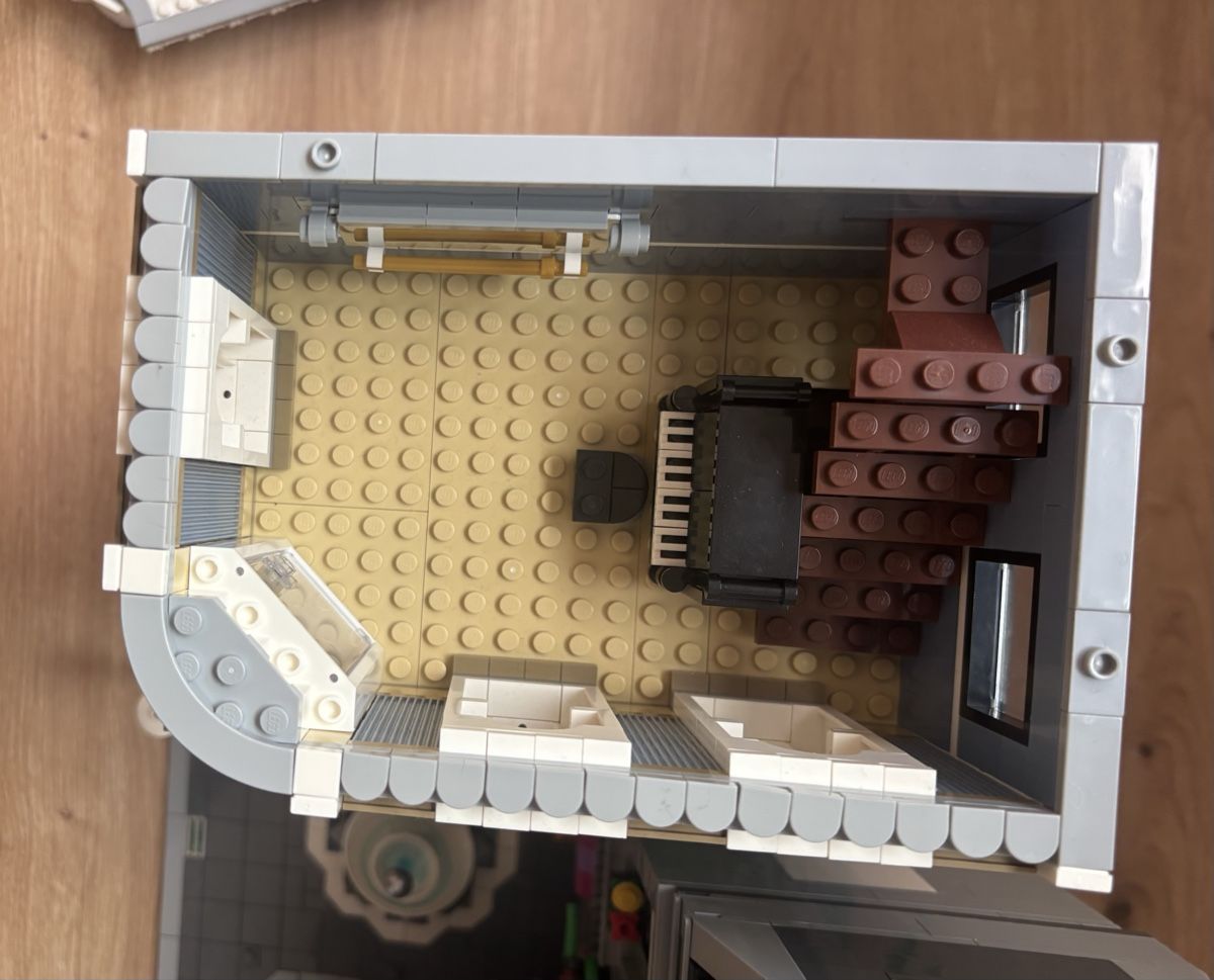 Lego Jeux de construction: LEGO Creator Stadtleben 10255 – D'occasion à Bremgarten AG par fabhub 7