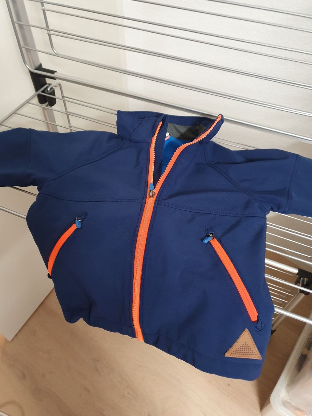 H&M Giacche & Cappotti: schöne Softshell jacke gr 104 von H&M – Usato da Niederönz venduto da STI88 1