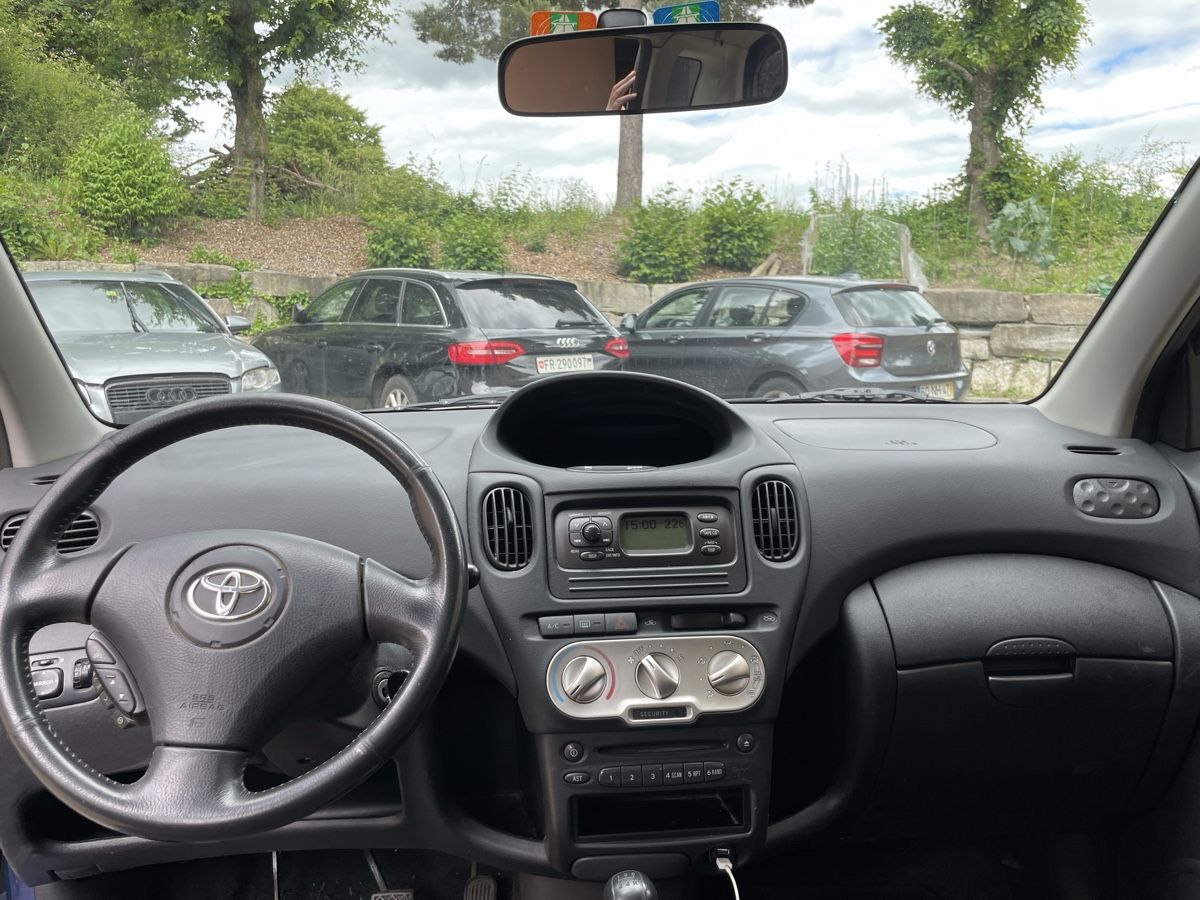 Condizionatori: Toyota Yaris verso.1.5 – Usato da Corpataux venduto da a_t_dq7j 4