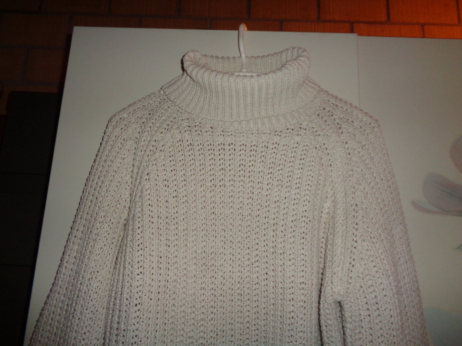 Pullover & Sweatshirts: *** Rollkragen Pullover mit Schlitzen *** – Gebraucht aus Othmarsingen von Leuchtturmlady 1