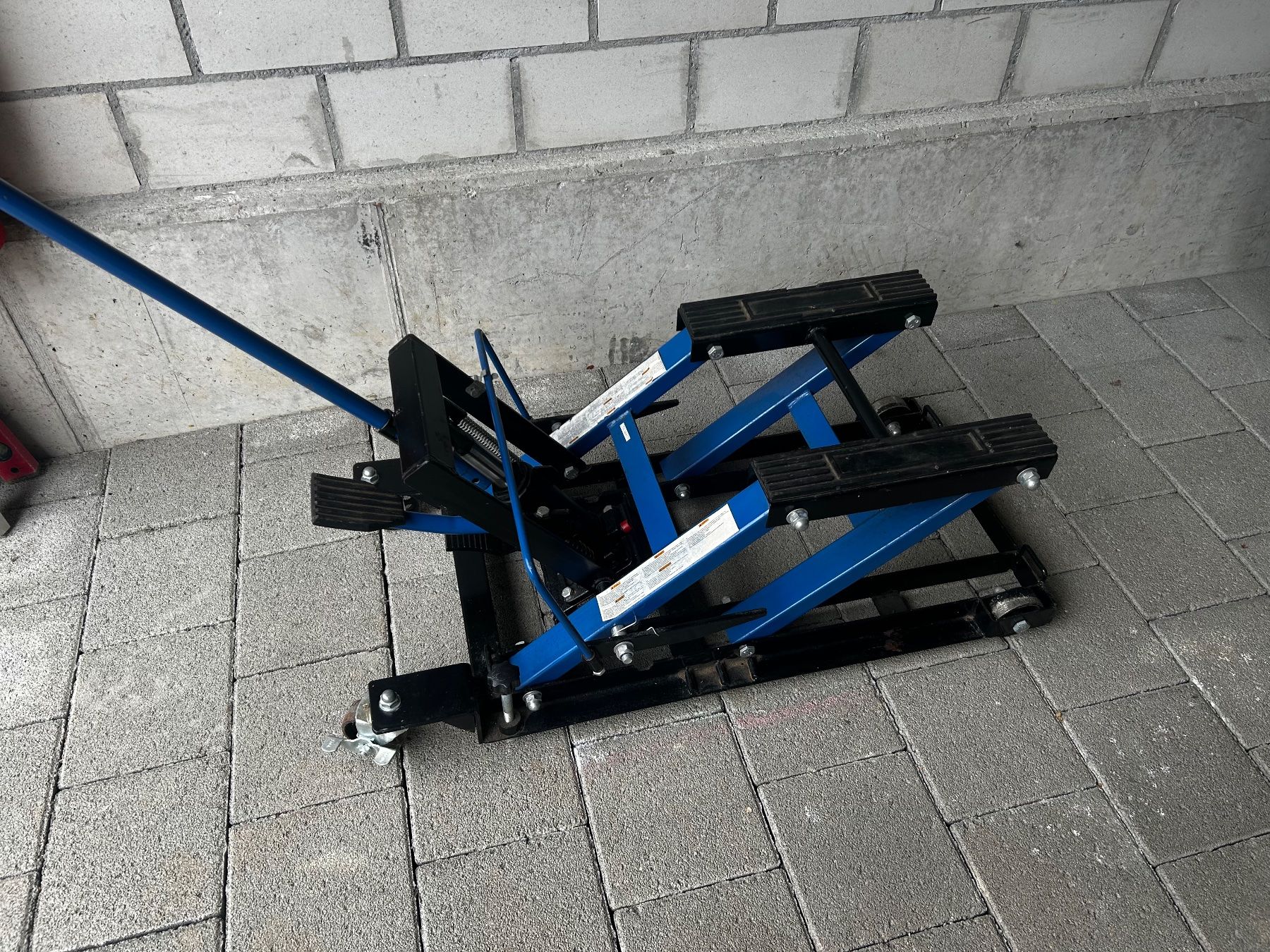 Hebebühnen: Motorrad Lift – Gebraucht aus Tegerfelden von Leon7800 2