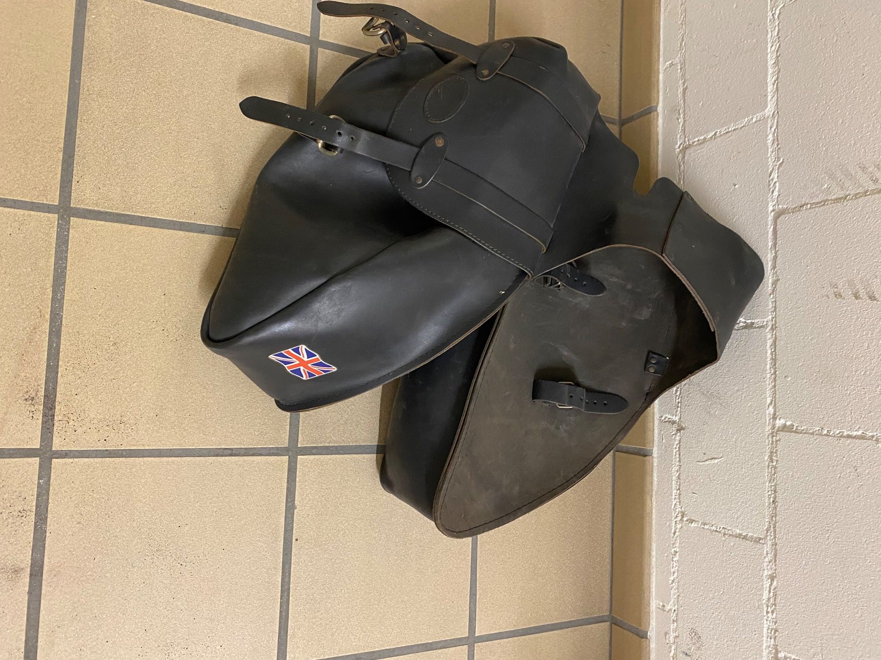 Triumph Tutti i ricambio per moto: Triumph Thunderbird Zubehör: Windschild, Sitz & Satteltasche – Usato da Winterthur venduto da livianina 7