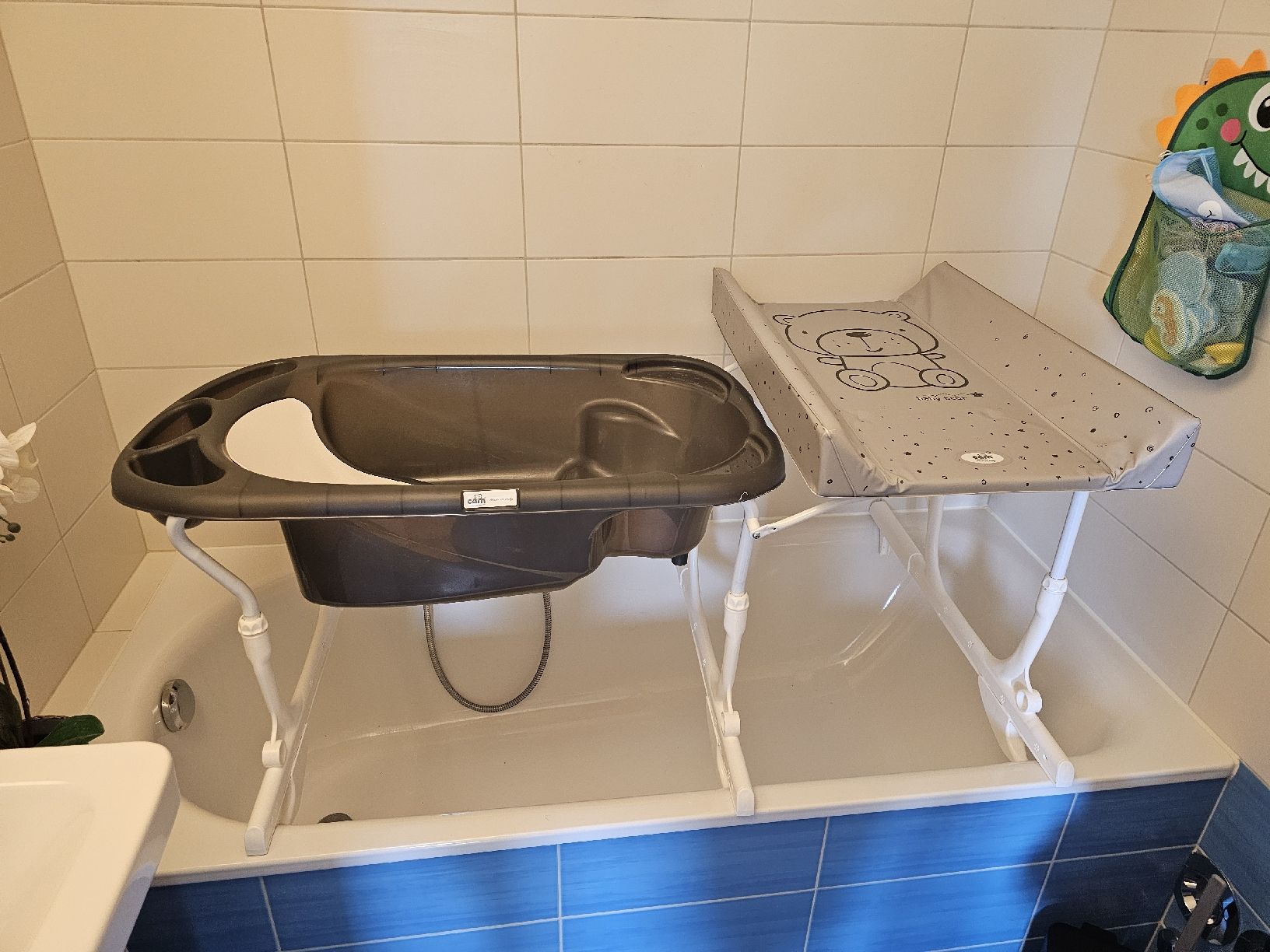 Vasche da bagno: Baignoire pour bébé Cam avec table a langer. – Usato da Forel (Lavaux) venduto da Clelia94