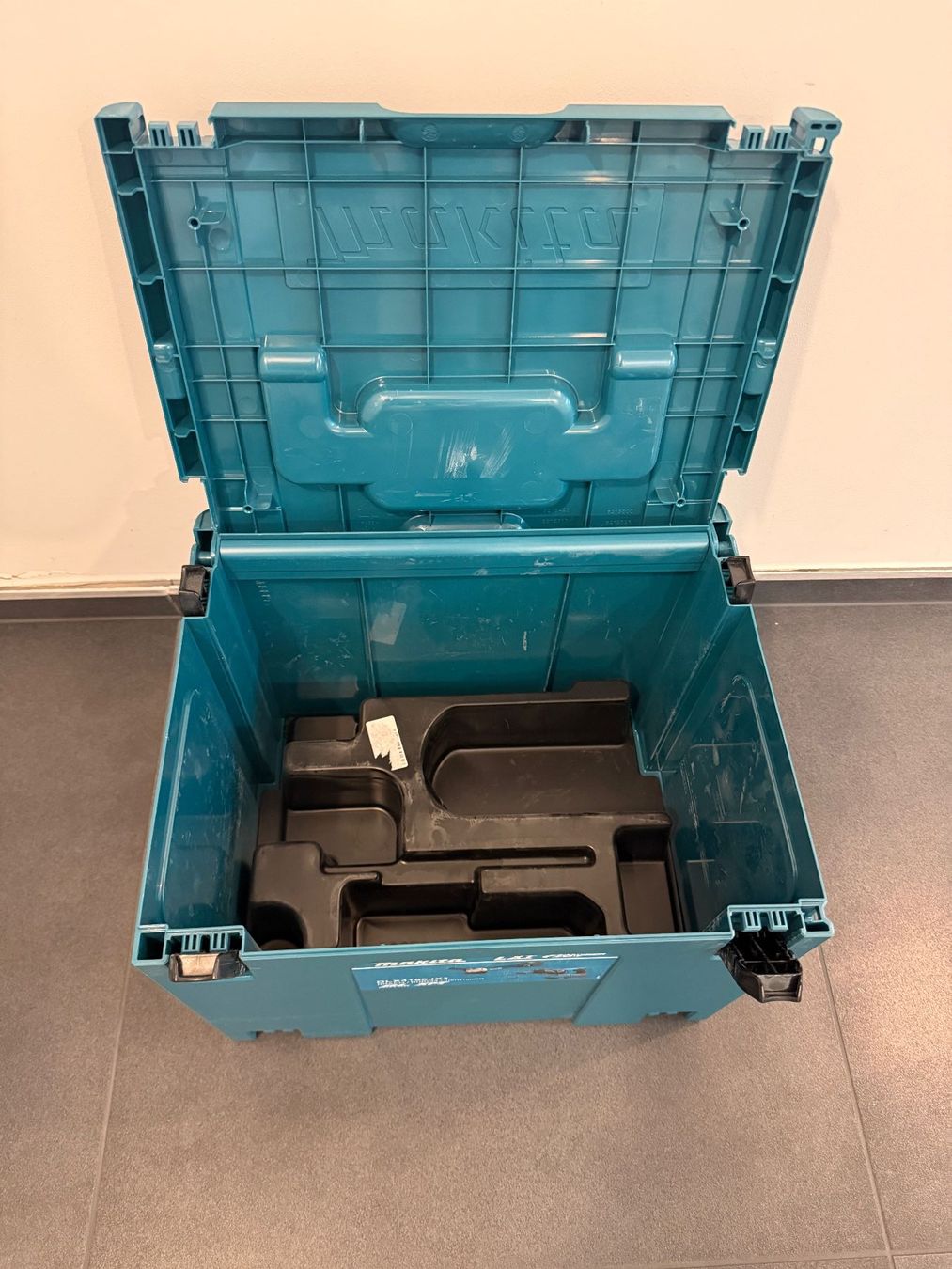 Makita Valises de voyage: Makita Werkzeugkoffer Gr.4 – D'occasion à Langnau i.E. par Ke.Bex 2