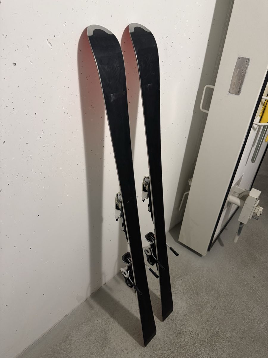 Rossignol Sci: Ski Rossignol 140cm – Usato da Ostermundigen venduto da Clood 3