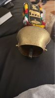 Glocke mit Lederriemen und Applikation gebraucht