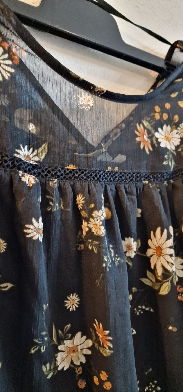 C&A Blusen: Bluse mit Blumenmuster – Gebraucht aus Romanshorn von REALJessiB 8