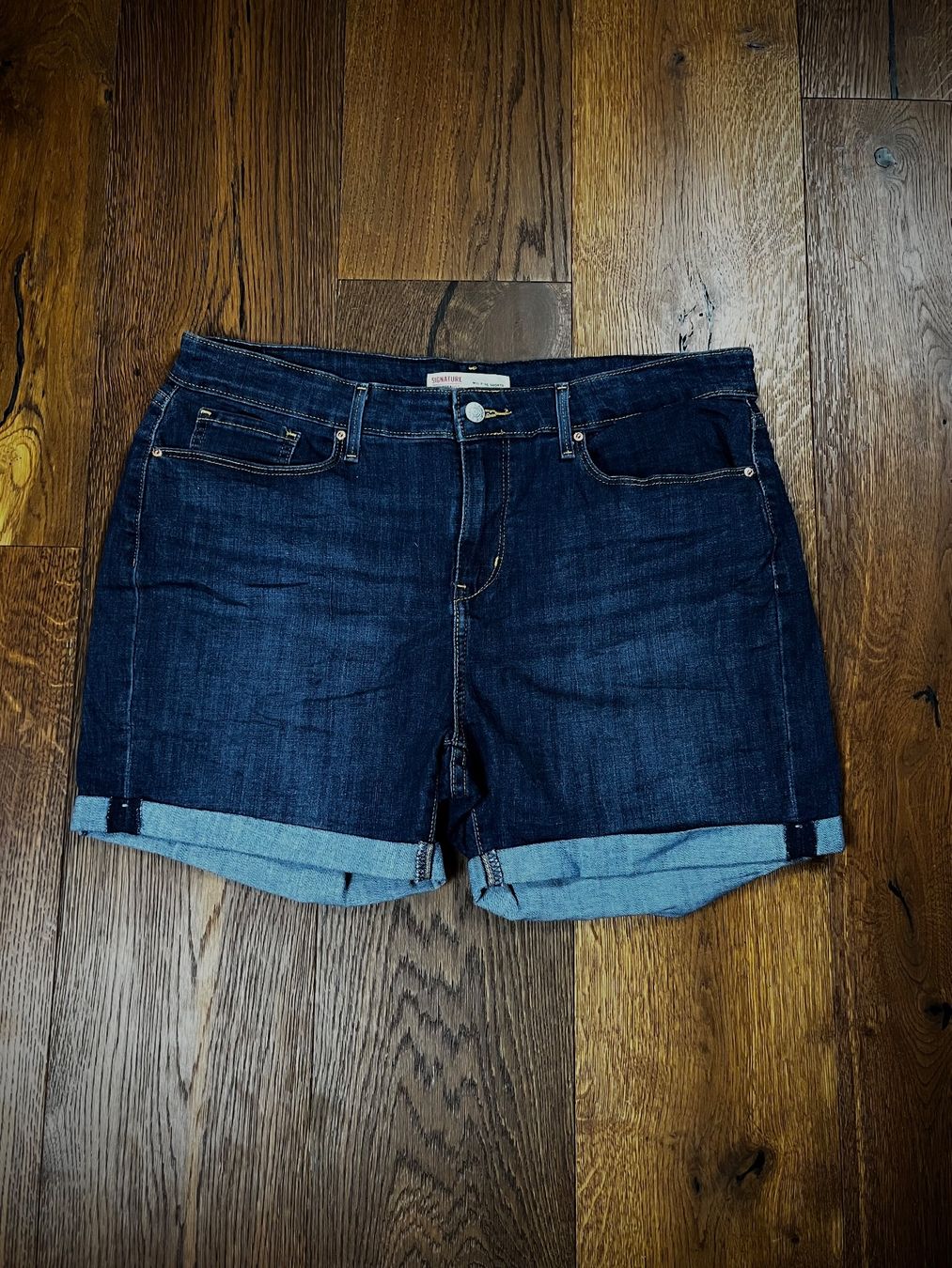 Jeans: Levi's Strauss kurze Jeans – Usato da Lindau venduto da KT_Vintage