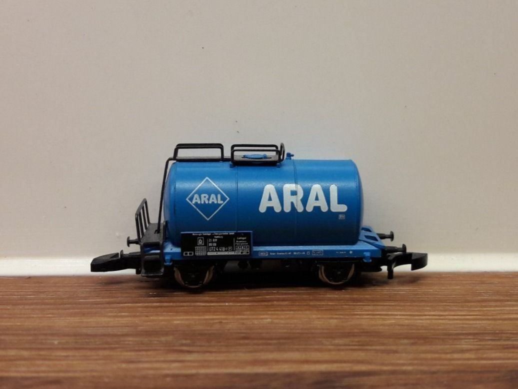 Märklin Modellini di ferrovie: Märklin Z : DB wagon citerne "ARAL" – Usato da Buttes venduto da Cafe2005 4
