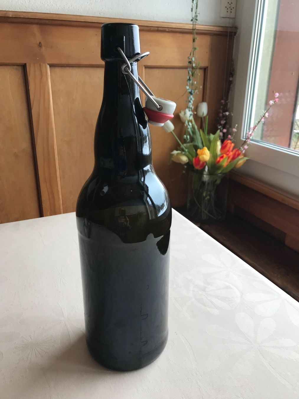Gläser, Krüge & Flaschen: Grosse Bügelflasche 2 Liter Flasche – Gebraucht aus Gächliwil von H-PL