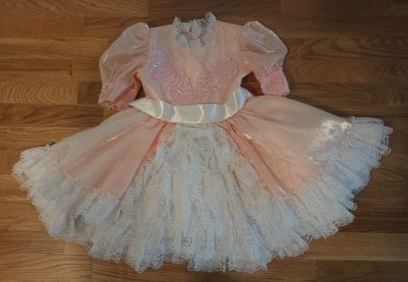 schönes Festkleidchen ca. Gr. 104