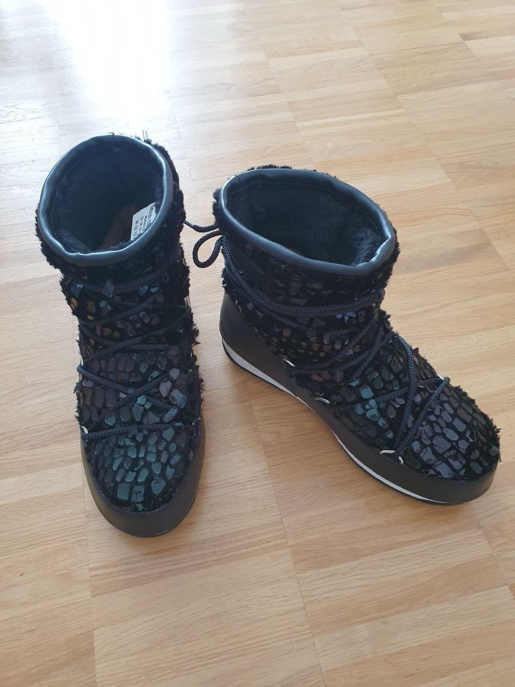 Moon Boot Scarpe da donna: Moon Boot,Neu,Grösse 40 – Nuovo (secondo la descrizione) da Jona venduto da Bubi22