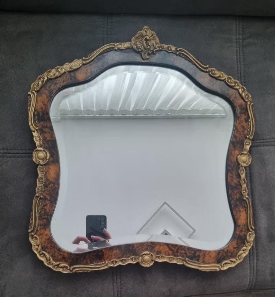 Specchi: Vintage Baroque Wandspiegel  – Usato da Balsthal venduto da Narulya
