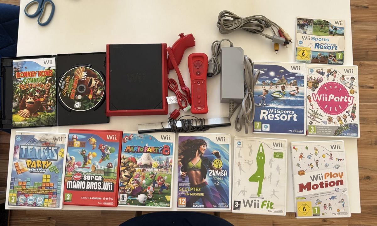 Nintendo Console: Wii + jeux + fonctionne – Usato da La Chaux-de-Fonds venduto da DANIELA19961996