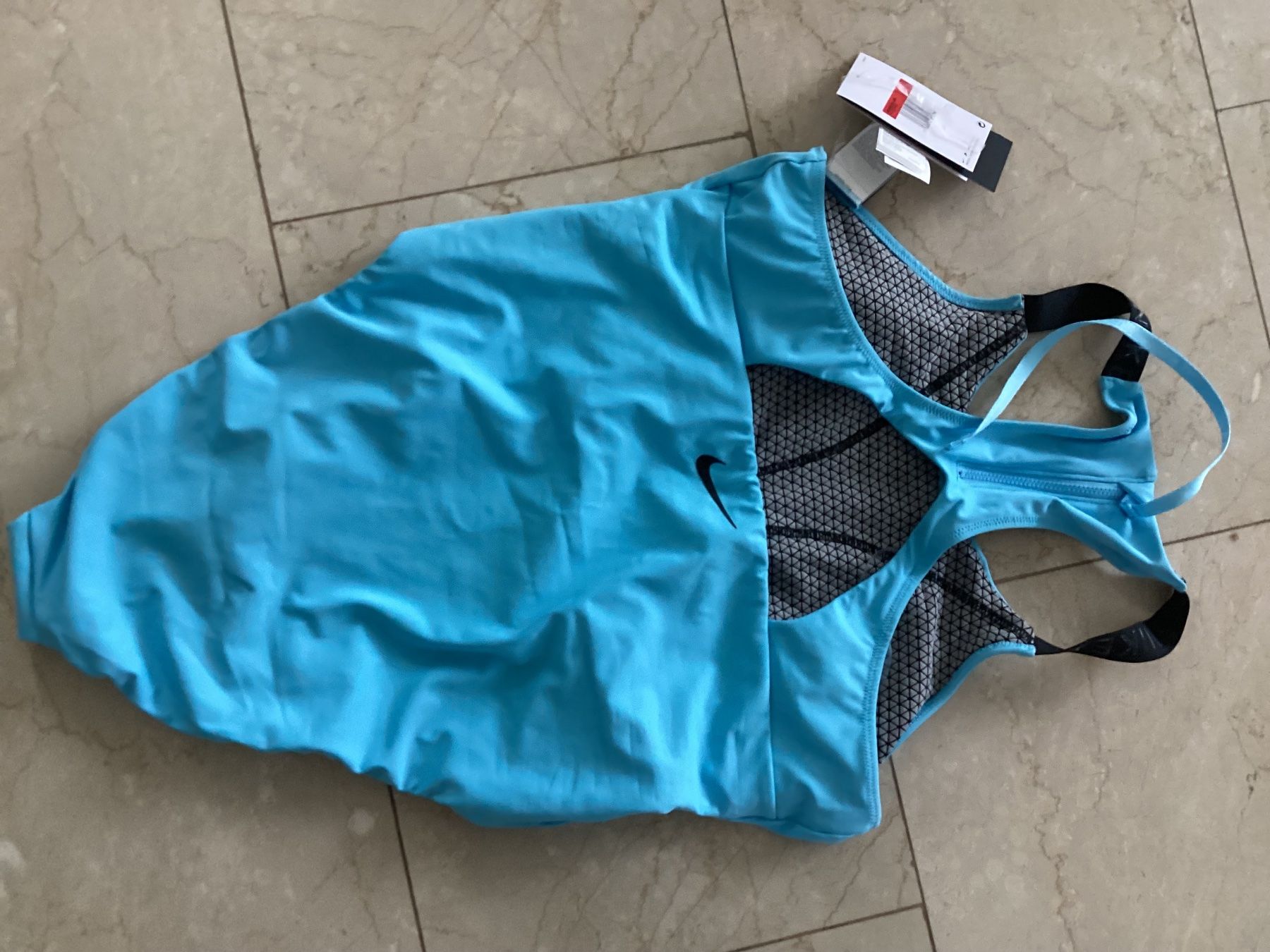 Costumi da bagno & Bikini: Nike Damen Badeanzug Badekleid – Nuovo (secondo la descrizione) da Flüelen venduto da ne08 1