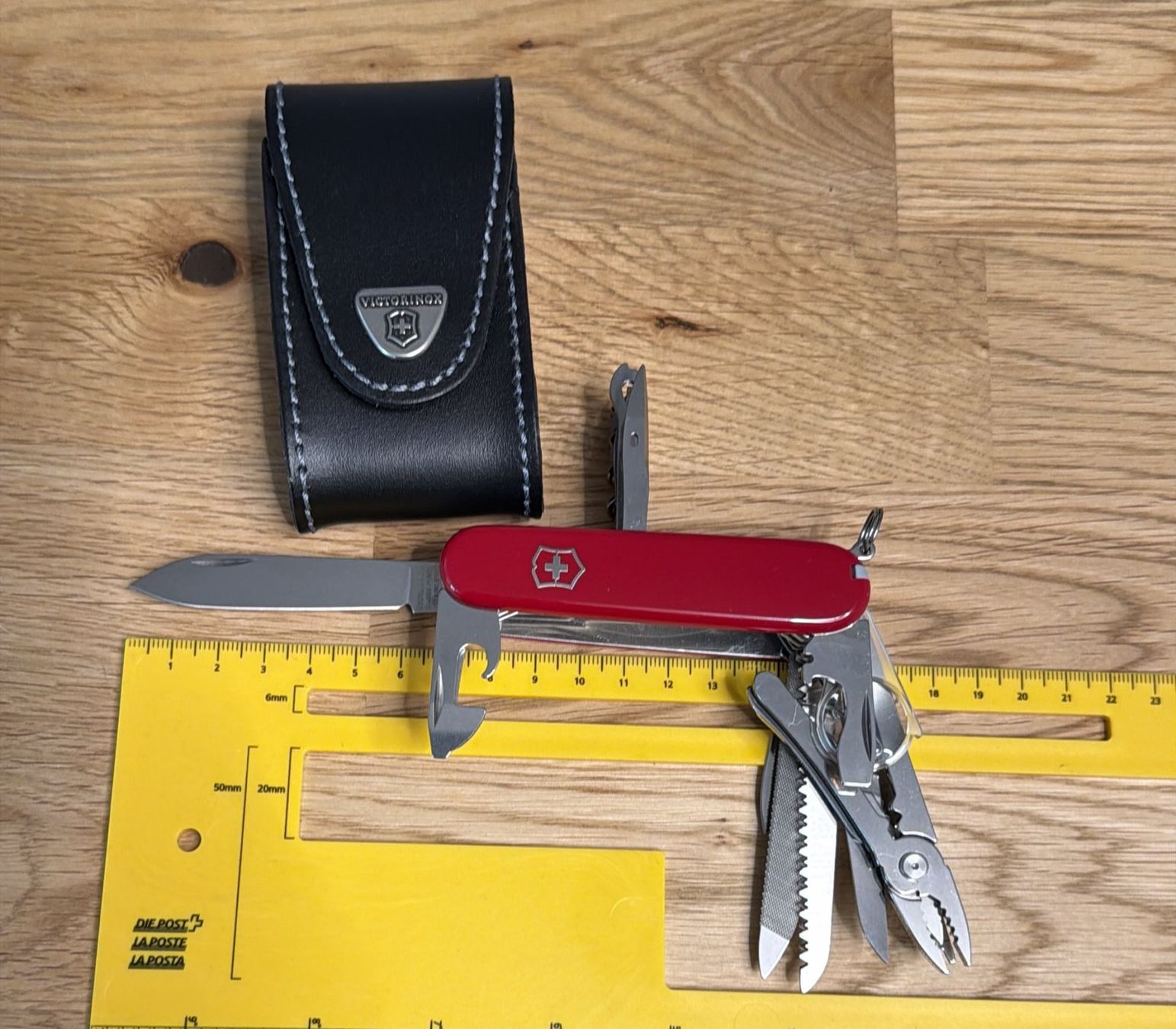 Victorinox Coltelli tascabile: VICTORINOX TASCHENMESSER MIT ETUI – Nuovo (secondo la descrizione) da Zürich venduto da Frei-Occasionen 8
