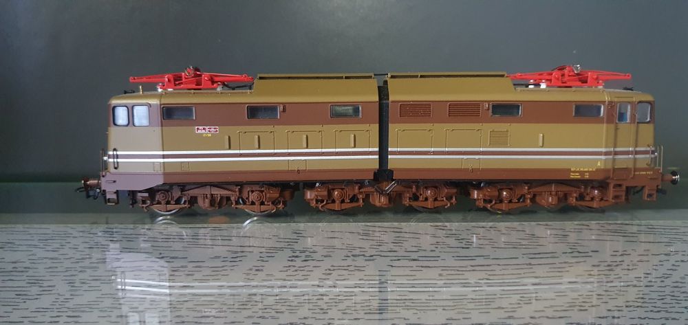 Cabina Guida Per Loco HO Lima E645 / E646 / E656 Lato Senza Motore Ricambio
