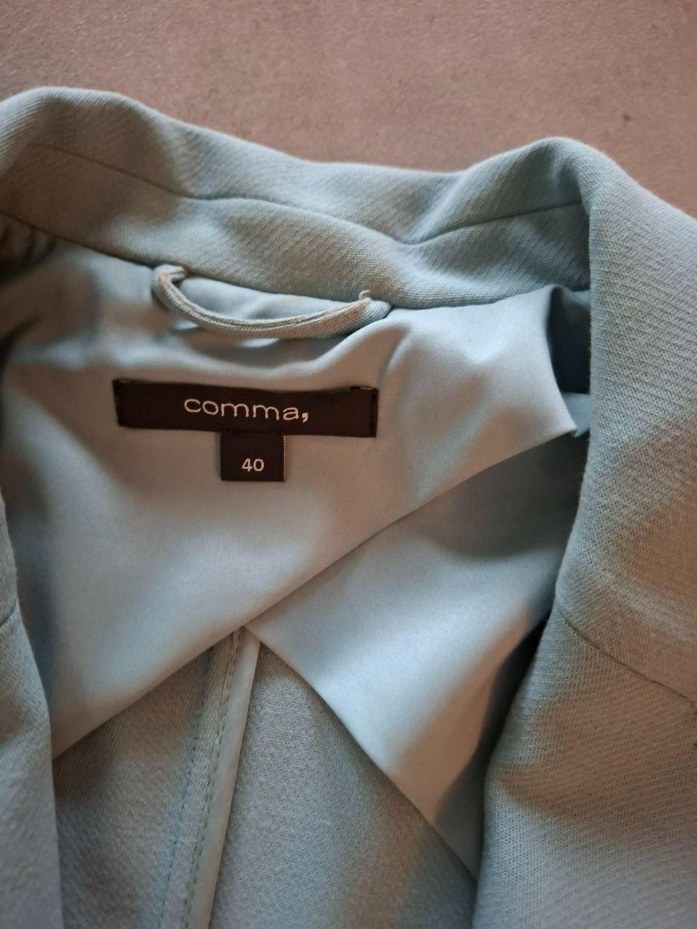 Comma Completi & Tailleur: Anzug von Comma Grösse 40 – Usato da Villigen venduto da nottel 4